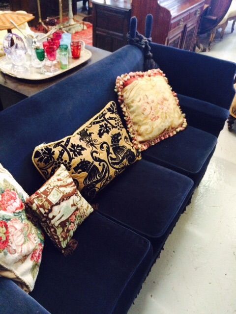 fig 1. Country house Knole sofa blue velvet