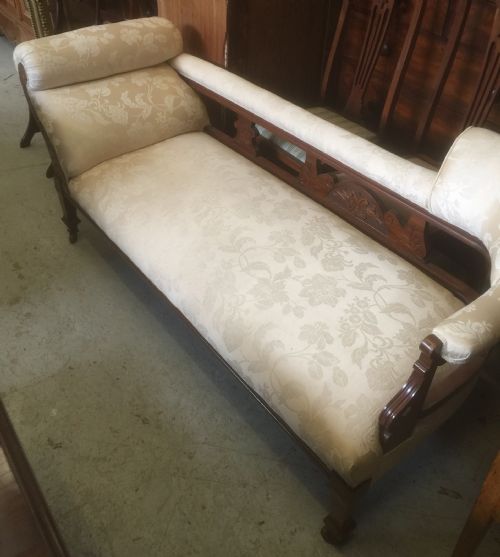Late Victorian Walnut Framed Chaise Longue Circa 1890