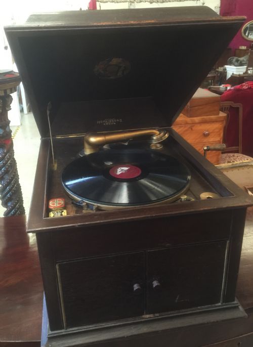 Oak Cased Cliftophone Wind Up Gramophone