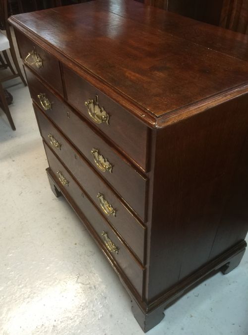 fig 1. Georgian oak four height chest of drawers circa 1795