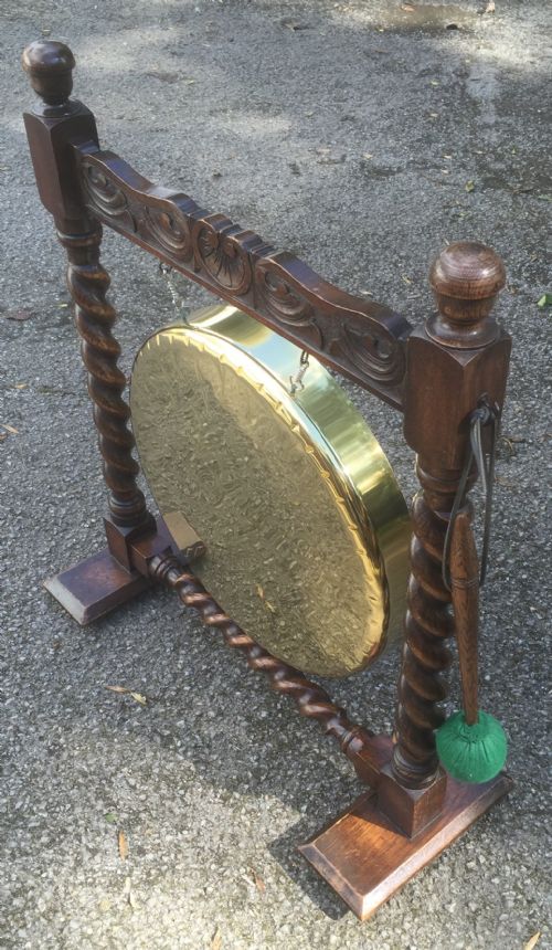 fig 1. Victorian country house dinner gong