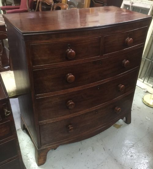 Georgian Mahogany Bow Front Chest on Splayed Feet