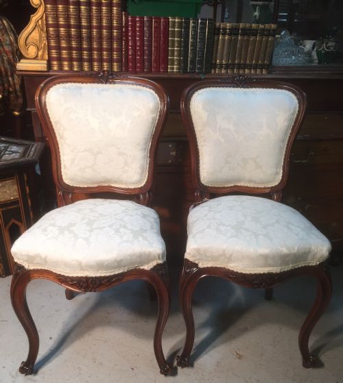 fig 1. Victorian pair of carved walnut salon chairs 