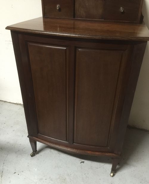 fig 1. Victorian mahogany dressing chest by Maple and Co