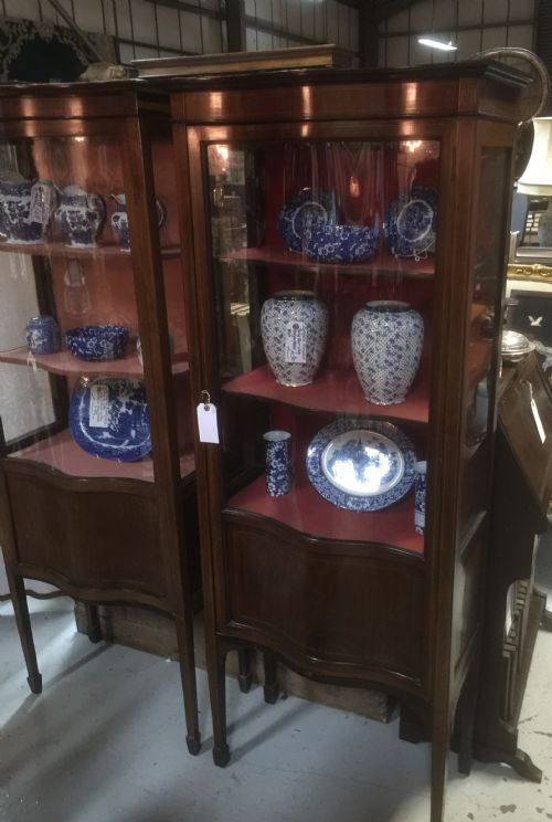 Antique Edwardian Serpentine Fronted Mahogany Display Cabinet