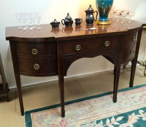 Georgian Mahogany Bow Fronted Sideboard Circa 1810
