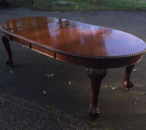 Victorian Carved Mahogany Eight Seater Wind Out Dining Table