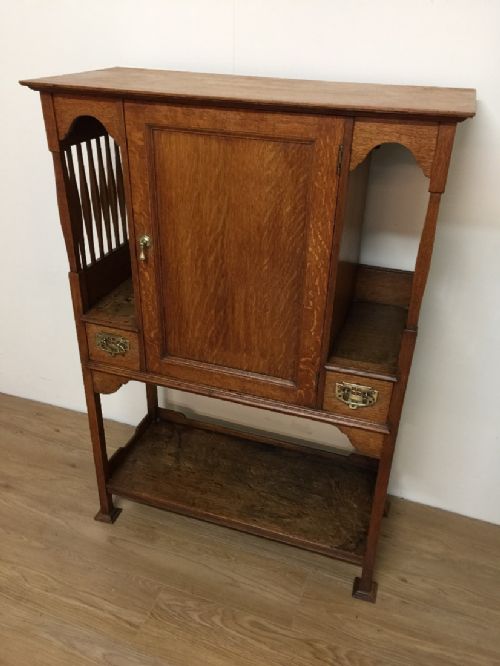 Arts and Crafts Golden Oak Cabinet