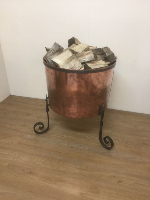 Large Nineteenth Century Country House Copper Log Bin