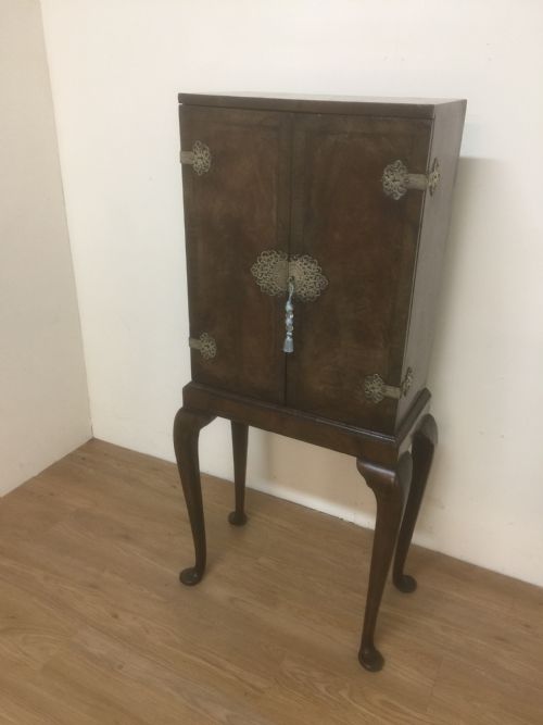 Nineteenth Century Walnut Drinks Cabinet/side Cabinet