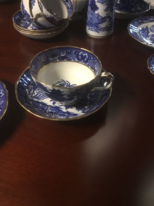 fig 1. Grainger and co Worcester tea service circa 1870