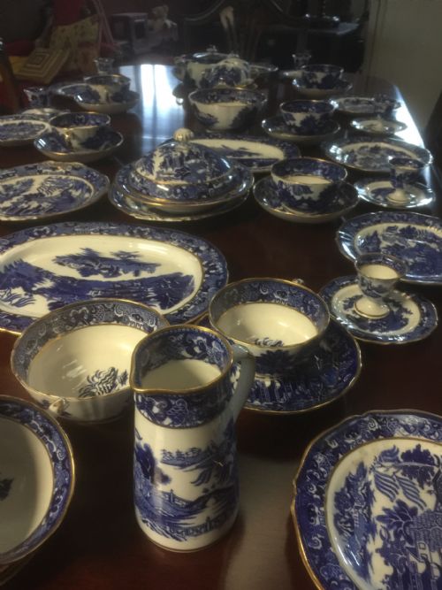 fig 2. Grainger and co Worcester tea service circa 1870