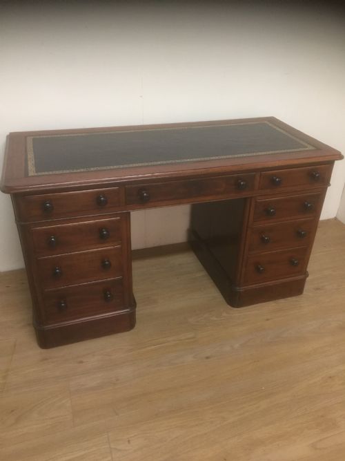 Mahogany Victorian Twin Pedestal Desk