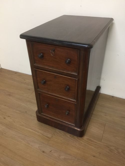 Nineteenth Century Three Drawer Chest in Mahogany