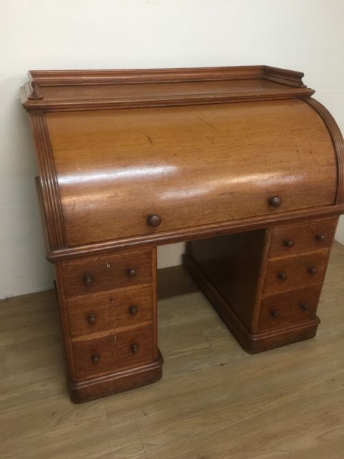 Nineteenth Century Golden Oak Cylinder Desk by Carter of London
