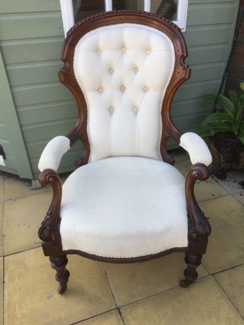 Nineteenth Century Walnut Spoon Back Armchair on Turned and Fluted Legs