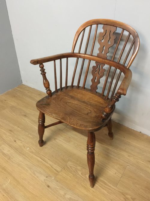 Eighteenth Century Yew Windsor Chair