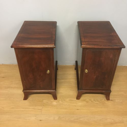 Pair of Edwardian Inlaid Mahogany Bedside Cabinets on Splayed Feet