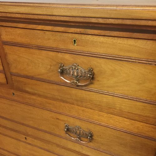 ARTS AND CRAFTS SOLID WALNUT FOUR HEIGHT CHEST OF DRAWERS CIRCA 1890 - ADDITIONAL PHOTO 2