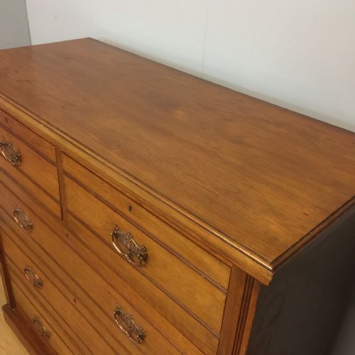 ARTS AND CRAFTS SOLID WALNUT FOUR HEIGHT CHEST OF DRAWERS CIRCA 1890 - ADDITIONAL PHOTO 3
