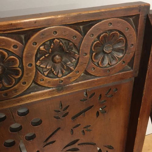 NINETEENTH CENTURY CARVED GLASTONBURY CHAIR - ADDITIONAL PHOTO 8