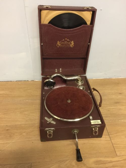 Savannah Wind Up Gramophone Circa 1930