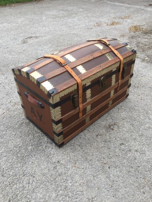 Edwardian Dome Topped Trunk in Excellent Condition