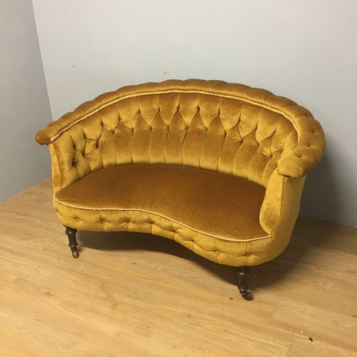 Nineteenth Century Curved Back Settee in Gold Velvet