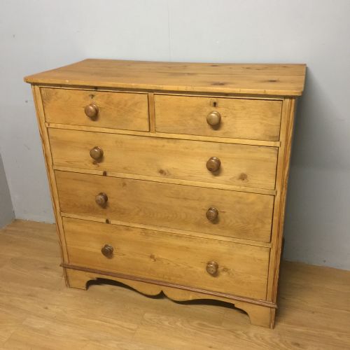 Nineteenth Century Four Height Pine Chest of Drawers