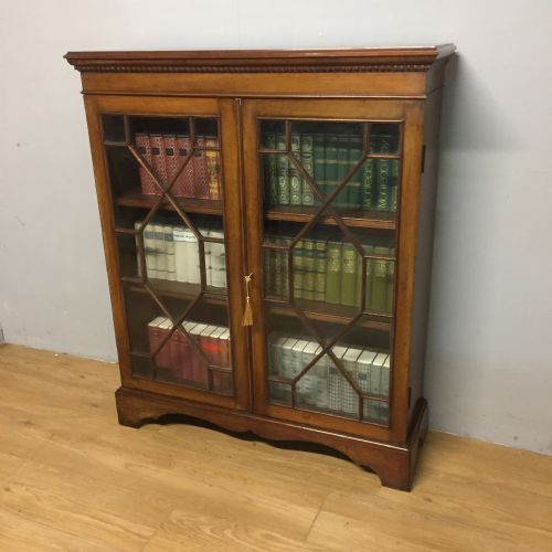 Edwardian Mahogany Free Standing Bookcase