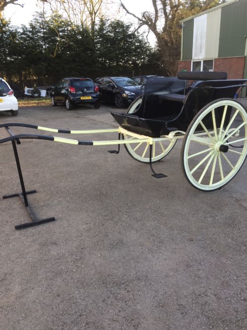 NINETEENTH CENTURY TWO WHEEL TRAP