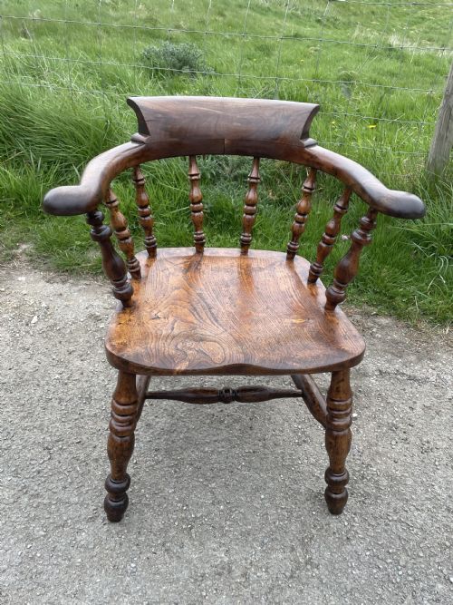 C19th Ash and Elm Smokers Bow Windsor Chair