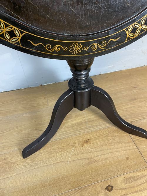 EDWARDIAN CHINESE BLACK LACQUER TRIPOD TABLE - ADDITIONAL PHOTO 3
