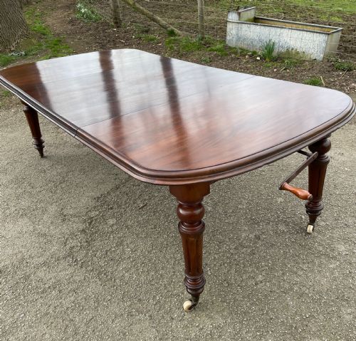 C19th Walnut Eight Seater Wind Out Dining Table