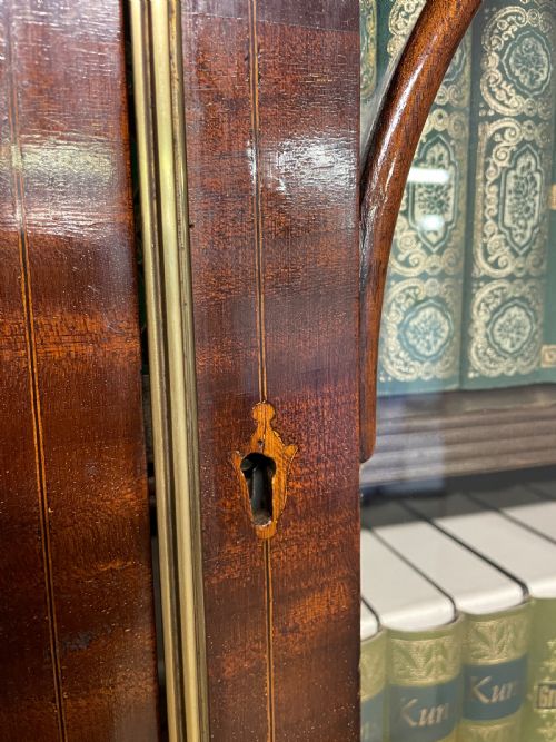 EDWARDIAN INLAID MAHOGANY FOUR DOOR BREAKFRONT LIBRARY BOOKCASE - ADDITIONAL PHOTO 9