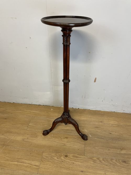 Edwardian Fine Quality Carved Mahogany Torchere