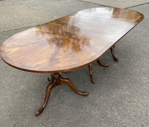 Edwardian Three Pillar Flame Mahogany 8 Seater Dining Table