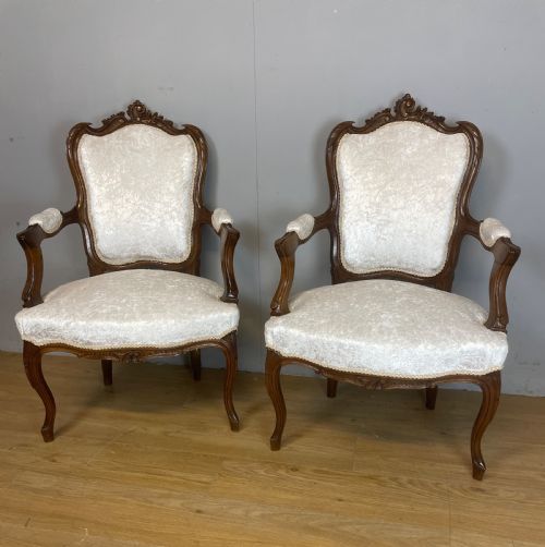 PAIR OF FRENCH CARVED WALNUT OPEN ARMCHAIRS C1910 - ADDITIONAL PHOTO 12