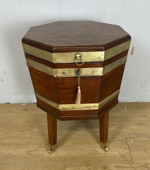 GEORGIAN MAHOGANY OCTAGONAL BRASS BOUND CELLARETTE