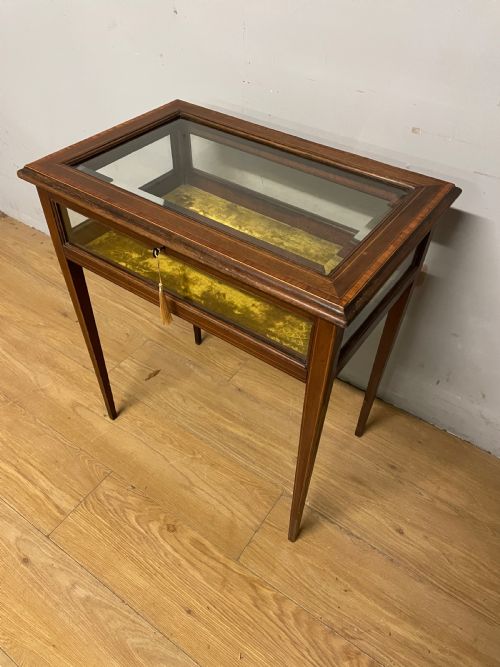 Edwardian Mahogany Inlaid Bijouterie Cabinet