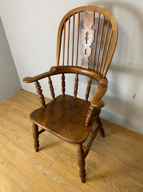 C19th Ash and Elm Pad Arm Windsor Kitchen Chair