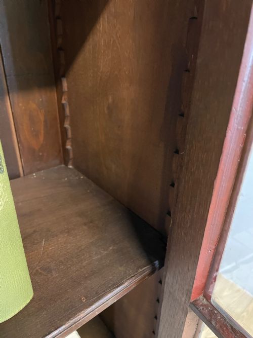 C19TH WALNUT FREESTANDING BOOKCASE IN THE STYLE OF PUGIN - ADDITIONAL PHOTO 7
