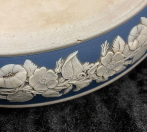 C19TH JASPER WARE CHEESE DISH - ADDITIONAL PHOTO 7
