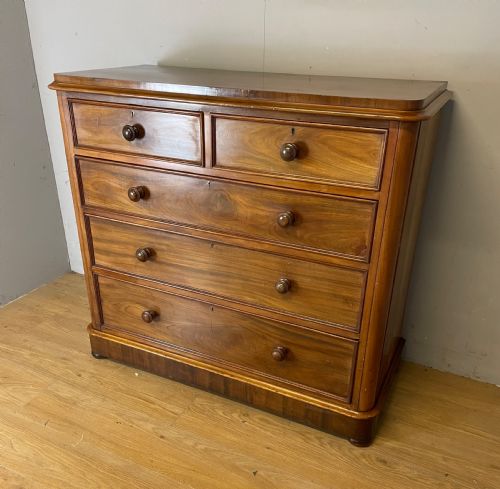 C19th Flame Mahogany Four Height Chest of Drawers