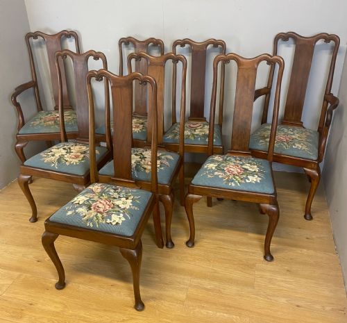 Set of Eight Queen Anne Style Mahogany Dining Chairs Circa 1920