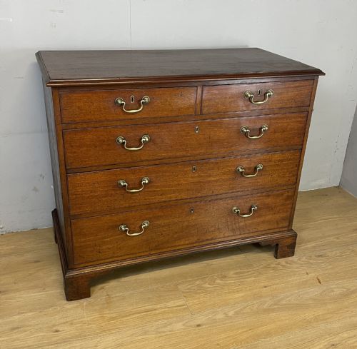 Georgian Mahogany Four Height Chest of Drawers Circa 1790