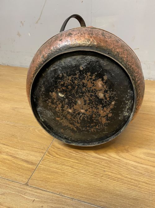 ARTS AND CRAFTS COPPER COAL SCUTTLE CIRCA 1890 - ADDITIONAL PHOTO 2