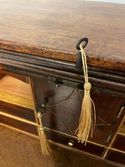 GEORGIAN TAMBOUR TOPPED MAHOGANY CABINET - ADDITIONAL PHOTO 11
