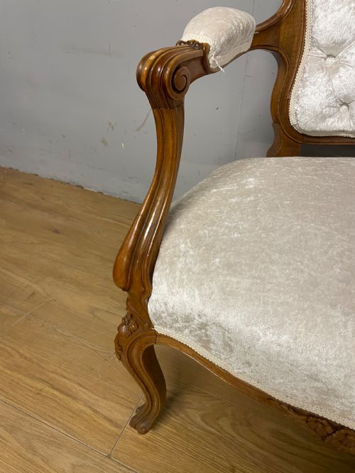 SOLID WALNUT LOUIS QUINZE STYLE ARMCHAIR CIRCA 1900 - ADDITIONAL PHOTO 3