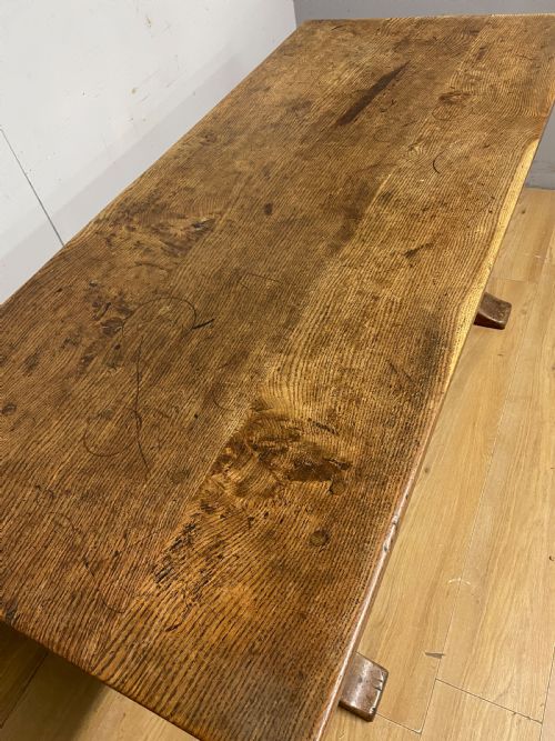 ARTS AND CRAFTS SIX SEATER OAK REFECTORY TABLE - ADDITIONAL PHOTO 3